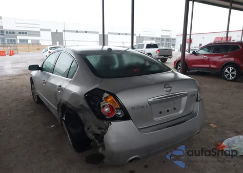 2010 Nissan Altima 2.5 S z USA, uszkodzony, nr VIN 1N4AL2APXAN481095